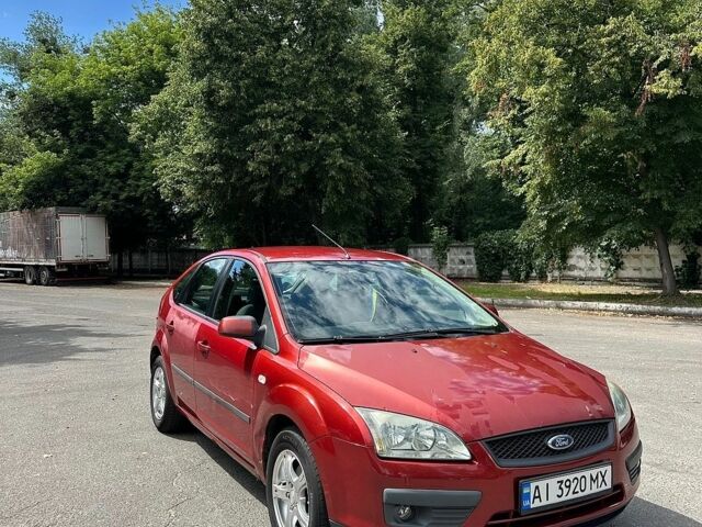 Червоний Форд Фокус, об'ємом двигуна 1.6 л та пробігом 236 тис. км за 3500 $, фото 1 на Automoto.ua
