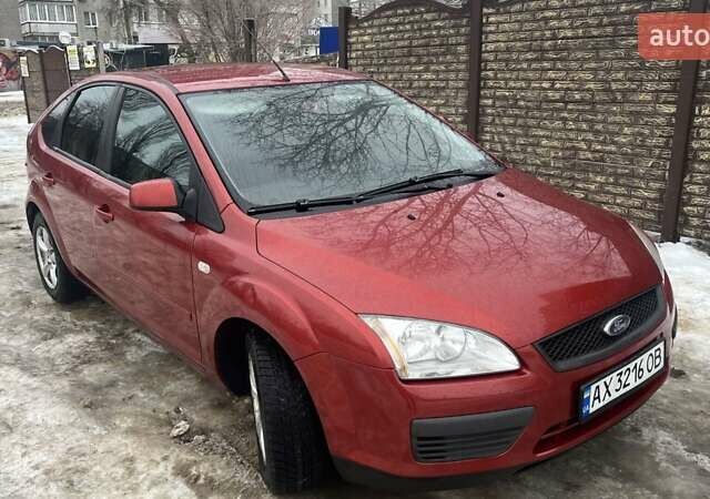 Червоний Форд Фокус, об'ємом двигуна 1.6 л та пробігом 184 тис. км за 5800 $, фото 1 на Automoto.ua