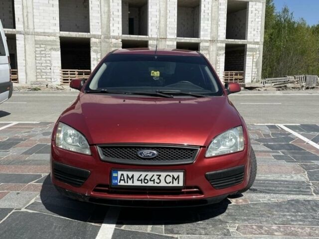 Червоний Форд Фокус, об'ємом двигуна 1.6 л та пробігом 320 тис. км за 2400 $, фото 1 на Automoto.ua