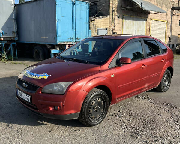 Форд Фокус 2009 в Киеве на Automoto.ua Красный Форд Фокус, объемом двигателя 1.6 л и пробегом 250 тыс. км за 1800 $, фото 1 на Automoto.ua