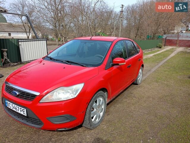Красный Форд Фокус, объемом двигателя 1.6 л и пробегом 287 тыс. км за 4500 $, фото 1 на Automoto.ua