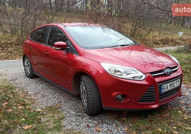 Красный Форд Фокус, объемом двигателя 1.6 л и пробегом 230 тыс. км за 6500 $, фото 1 на Automoto.ua