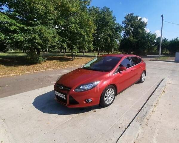 Красный Форд Фокус, объемом двигателя 1.6 л и пробегом 190 тыс. км за 8700 $, фото 1 на Automoto.ua