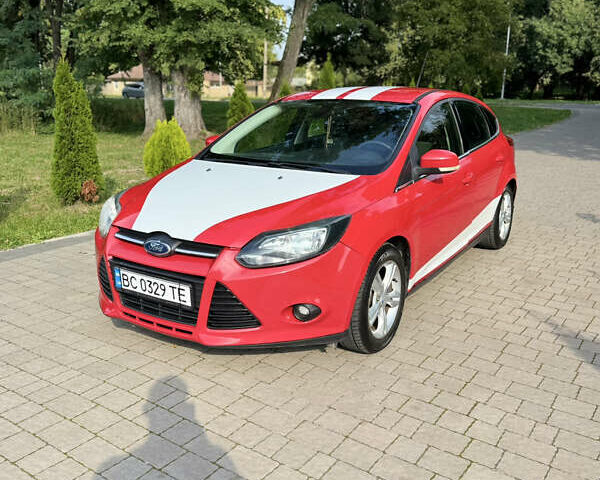 Красный Форд Фокус, объемом двигателя 1.6 л и пробегом 198 тыс. км за 4999 $, фото 1 на Automoto.ua