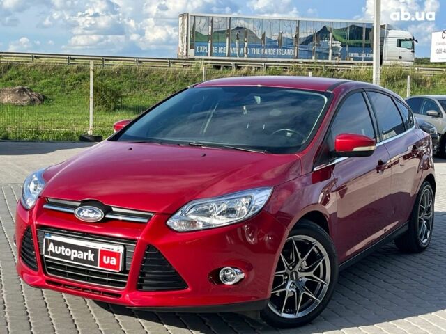 Красный Форд Фокус, объемом двигателя 2 л и пробегом 163 тыс. км за 8590 $, фото 1 на Automoto.ua