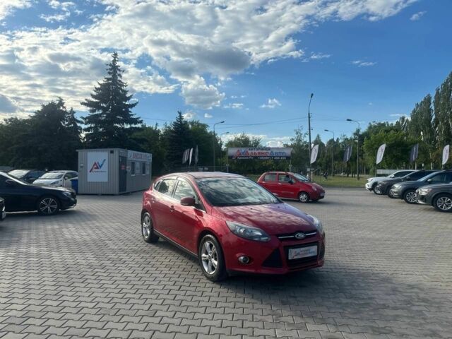 Красный Форд Фокус, объемом двигателя 1 л и пробегом 225 тыс. км за 6100 $, фото 1 на Automoto.ua