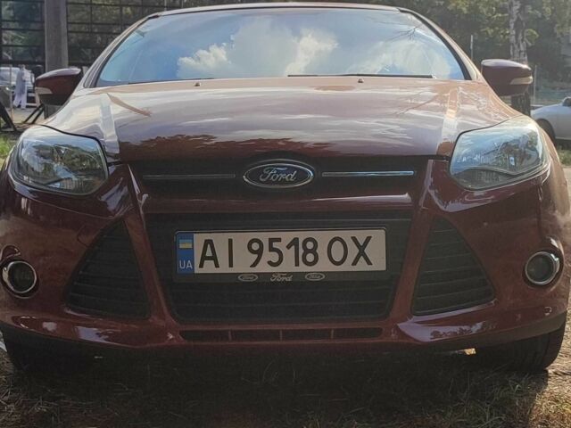 Форд Фокус 2013 в Тараще на Automoto.ua Красный Форд Фокус, объемом двигателя 2 л и пробегом 197 тыс. км за 6500 $, фото 1 на Automoto.ua