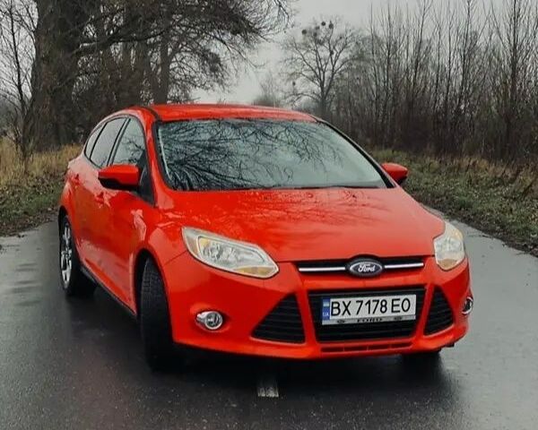 Красный Форд Фокус, объемом двигателя 2 л и пробегом 44 тыс. км за 7200 $, фото 1 на Automoto.ua