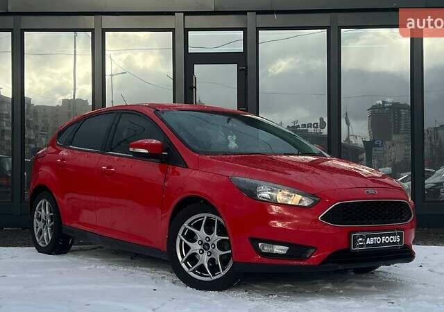 Червоний Форд Фокус, об'ємом двигуна 2 л та пробігом 286 тис. км за 9500 $, фото 1 на Automoto.ua
