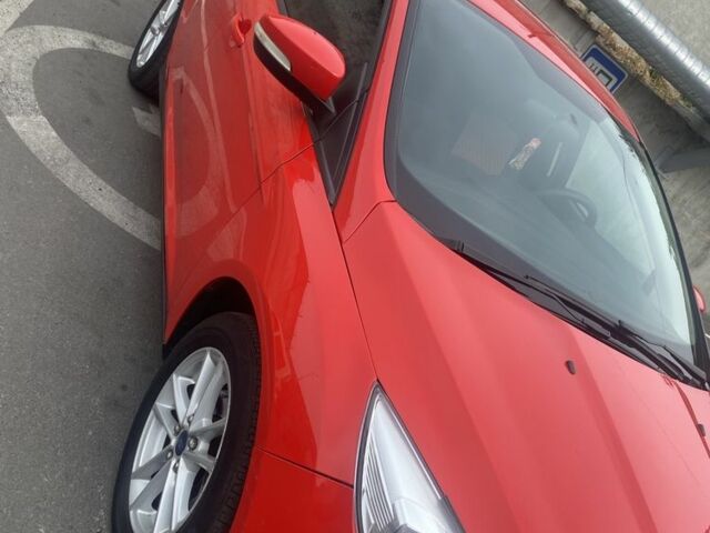 Красный Форд Фокус, объемом двигателя 1.9 л и пробегом 166 тыс. км за 8000 $, фото 1 на Automoto.ua