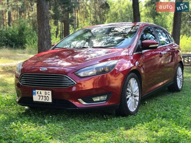 Червоний Форд Фокус, об'ємом двигуна 2 л та пробігом 163 тис. км за 7950 $, фото 1 на Automoto.ua