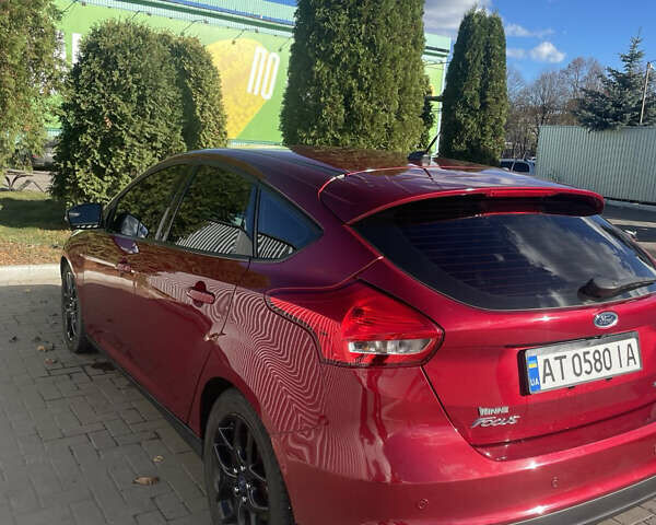 Красный Форд Фокус, объемом двигателя 2.01 л и пробегом 177 тыс. км за 8500 $, фото 1 на Automoto.ua