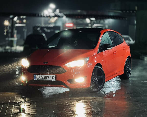 Красный Форд Фокус, объемом двигателя 1 л и пробегом 114 тыс. км за 7400 $, фото 1 на Automoto.ua