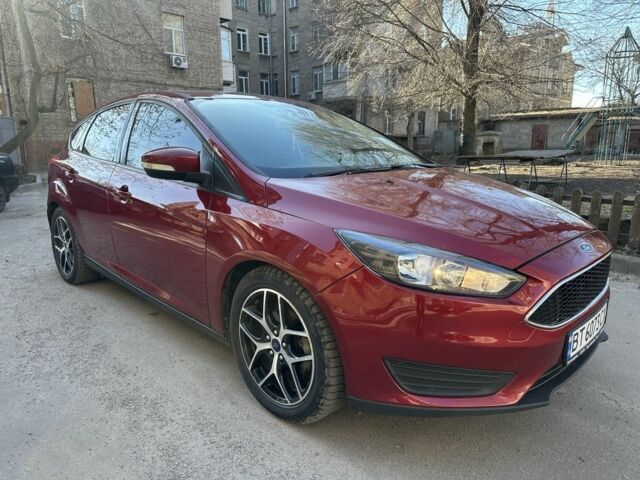 Красный Форд Фокус, объемом двигателя 2 л и пробегом 88 тыс. км за 8500 $, фото 1 на Automoto.ua
