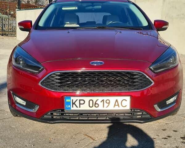 Красный Форд Фокус, объемом двигателя 2 л и пробегом 81 тыс. км за 8900 $, фото 1 на Automoto.ua