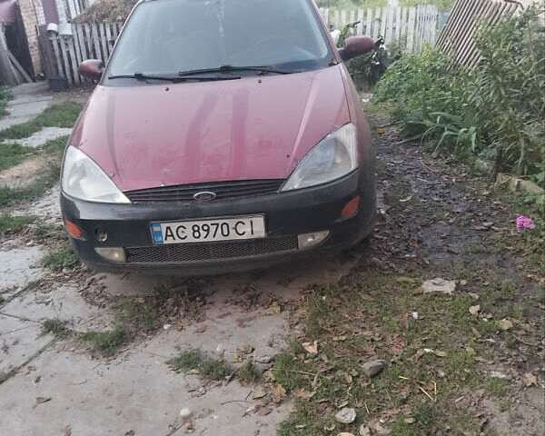Красный Форд Фокус, объемом двигателя 1.6 л и пробегом 266 тыс. км за 1700 $, фото 1 на Automoto.ua
