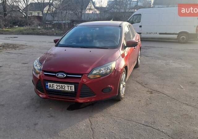 Красный Форд Фокус, объемом двигателя 2 л и пробегом 132 тыс. км за 8999 $, фото 1 на Automoto.ua