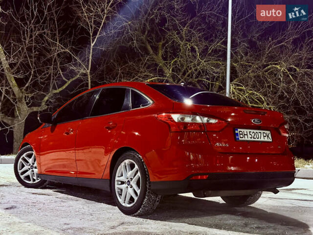 Красный Форд Фокус, объемом двигателя 2 л и пробегом 194 тыс. км за 6700 $, фото 1 на Automoto.ua