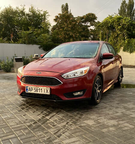 Червоний Форд Фокус, об'ємом двигуна 2 л та пробігом 144 тис. км за 7900 $, фото 1 на Automoto.ua