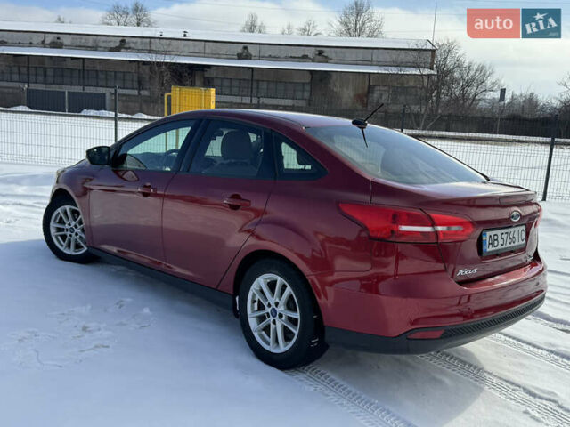 Красный Форд Фокус, объемом двигателя 2 л и пробегом 194 тыс. км за 8500 $, фото 1 на Automoto.ua