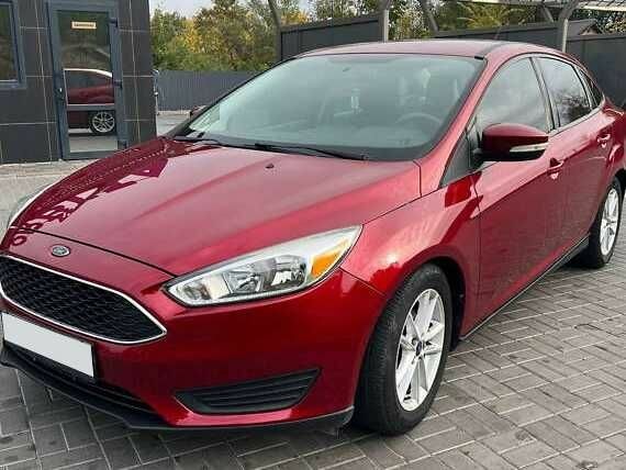 Форд Фокус 2016 в Ужгороде на Automoto.ua Красный Форд Фокус, объемом двигателя 2 л и пробегом 165 тыс. км за 6000 $, фото 1 на Automoto.ua
