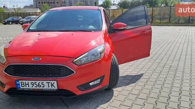 Червоний Форд Фокус, об'ємом двигуна 2 л та пробігом 150 тис. км за 8500 $, фото 1 на Automoto.ua