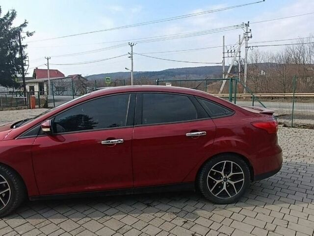 Красный Форд Фокус, объемом двигателя 2 л и пробегом 99 тыс. км за 10300 $, фото 1 на Automoto.ua