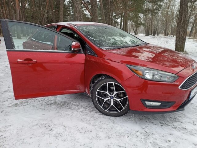 Красный Форд Фокус, объемом двигателя 2 л и пробегом 100 тыс. км за 9350 $, фото 1 на Automoto.ua