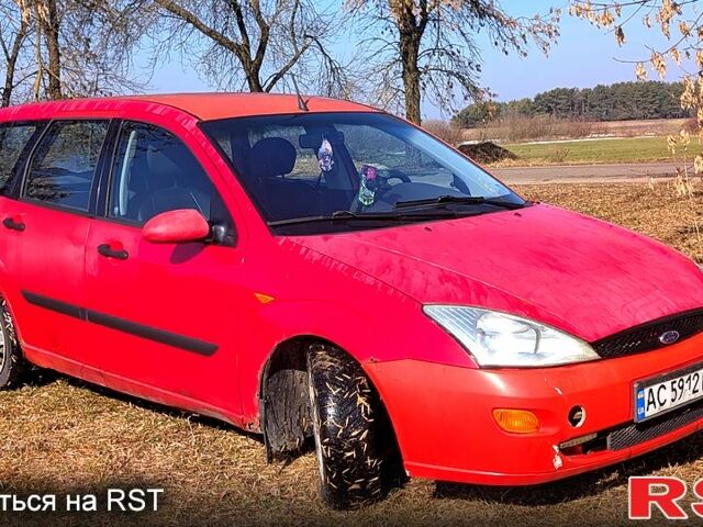 Червоний Форд Фокус, об'ємом двигуна 1.8 л та пробігом 400 тис. км за 1750 $, фото 1 на Automoto.ua