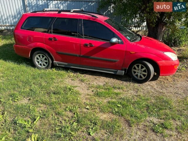 Красный Форд Фокус, объемом двигателя 1.6 л и пробегом 423 тыс. км за 1500 $, фото 1 на Automoto.ua