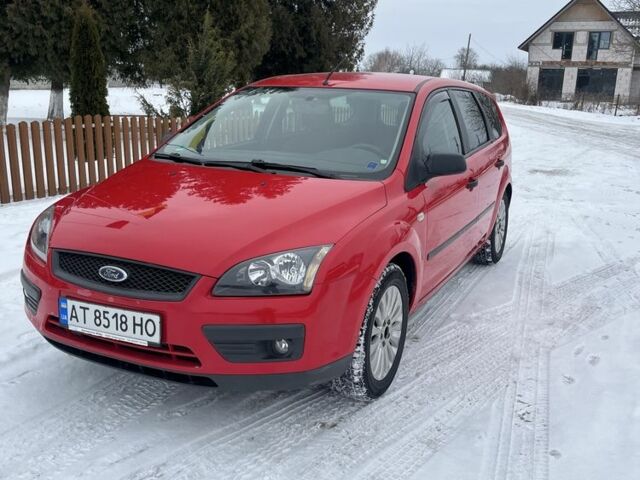 Красный Форд Фокус, объемом двигателя 1.6 л и пробегом 186 тыс. км за 4700 $, фото 1 на Automoto.ua