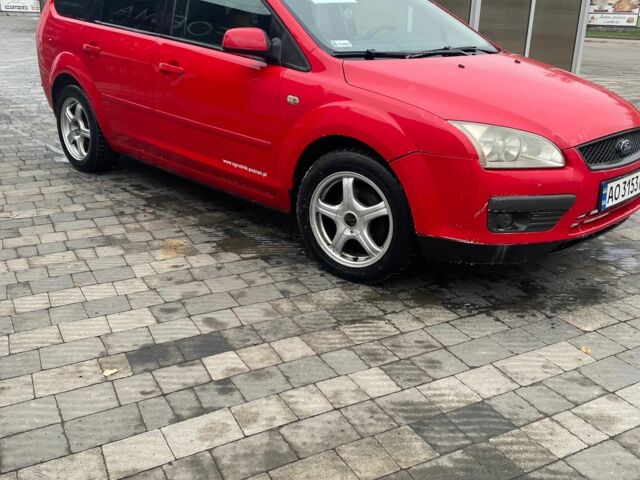 Красный Форд Фокус, объемом двигателя 1.4 л и пробегом 208 тыс. км за 3000 $, фото 1 на Automoto.ua