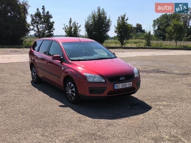 Червоний Форд Фокус, об'ємом двигуна 1.6 л та пробігом 253 тис. км за 4600 $, фото 1 на Automoto.ua