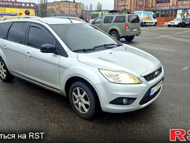 Красный Форд Фокус, объемом двигателя 1.4 л и пробегом 350 тыс. км за 3500 $, фото 1 на Automoto.ua