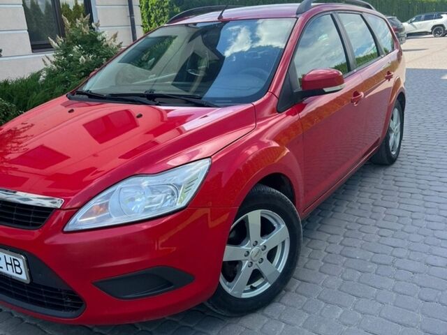 Червоний Форд Фокус, об'ємом двигуна 1.6 л та пробігом 384 тис. км за 4900 $, фото 1 на Automoto.ua