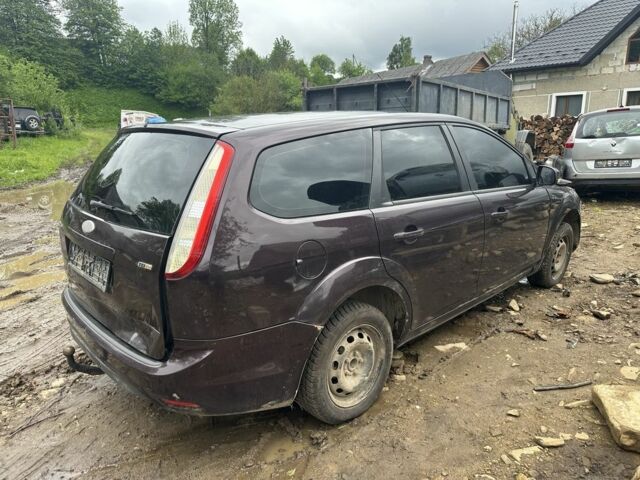 Червоний Форд Фокус, об'ємом двигуна 1.6 л та пробігом 240 тис. км за 1750 $, фото 1 на Automoto.ua