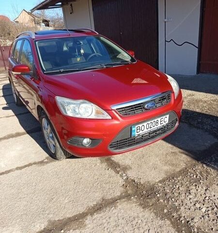 Красный Форд Фокус, объемом двигателя 1.6 л и пробегом 316 тыс. км за 5200 $, фото 1 на Automoto.ua