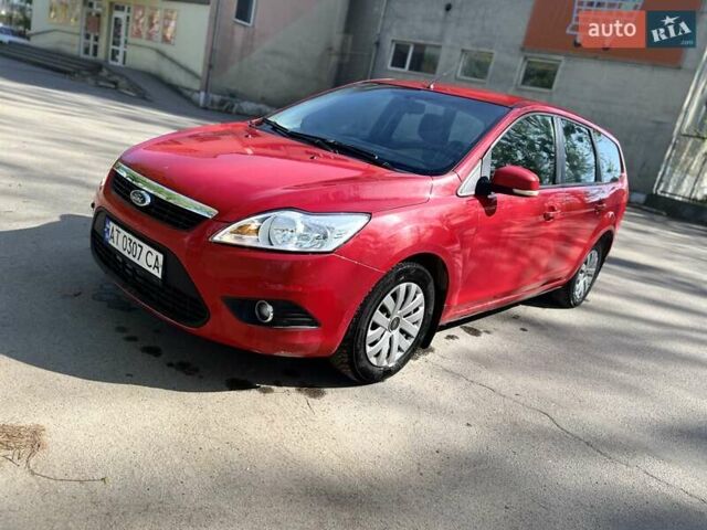 Червоний Форд Фокус, об'ємом двигуна 1.6 л та пробігом 295 тис. км за 3900 $, фото 1 на Automoto.ua