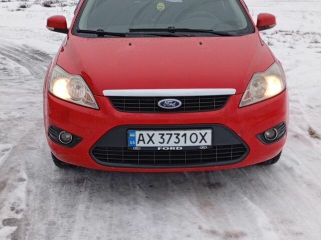 Червоний Форд Фокус, об'ємом двигуна 1.6 л та пробігом 200 тис. км за 5500 $, фото 1 на Automoto.ua