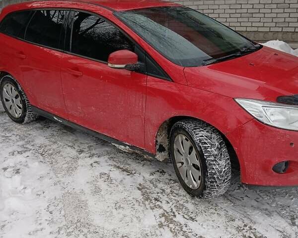 Красный Форд Фокус, объемом двигателя 1.6 л и пробегом 378 тыс. км за 6500 $, фото 1 на Automoto.ua