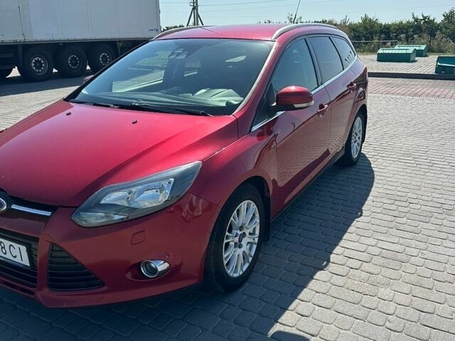 Красный Форд Фокус, объемом двигателя 1.56 л и пробегом 287 тыс. км за 7300 $, фото 1 на Automoto.ua