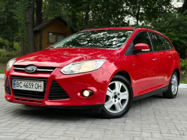 Красный Форд Фокус, объемом двигателя 1.6 л и пробегом 260 тыс. км за 7300 $, фото 1 на Automoto.ua