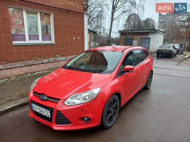 Красный Форд Фокус, объемом двигателя 1.6 л и пробегом 200 тыс. км за 5950 $, фото 1 на Automoto.ua