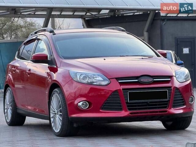 Червоний Форд Фокус, об'ємом двигуна 1.6 л та пробігом 155 тис. км за 7200 $, фото 1 на Automoto.ua