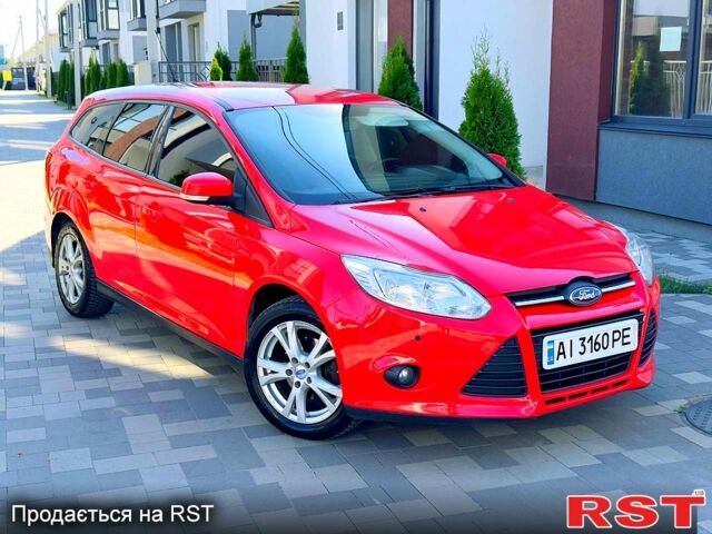 Красный Форд Фокус, объемом двигателя 1.6 л и пробегом 235 тыс. км за 4999 $, фото 1 на Automoto.ua
