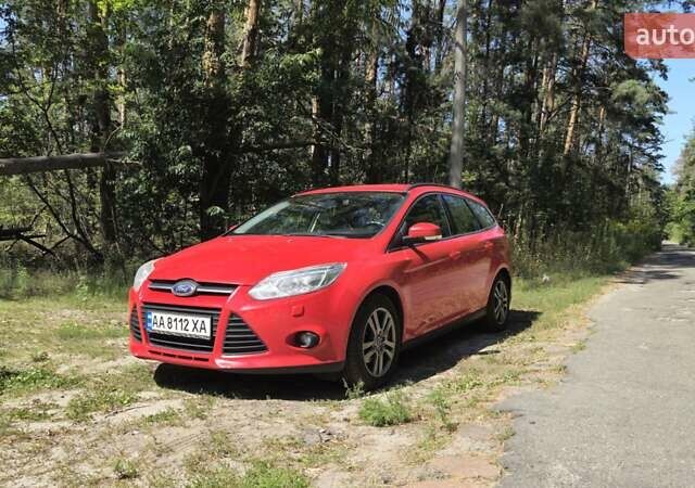 Красный Форд Фокус, объемом двигателя 1.6 л и пробегом 307 тыс. км за 7500 $, фото 1 на Automoto.ua