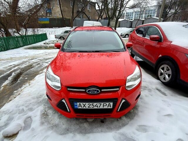 Красный Форд Фокус, объемом двигателя 1 л и пробегом 15000 тыс. км за 6200 $, фото 1 на Automoto.ua