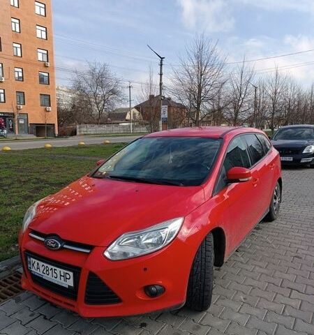 Красный Форд Фокус, объемом двигателя 1 л и пробегом 169 тыс. км за 6000 $, фото 1 на Automoto.ua