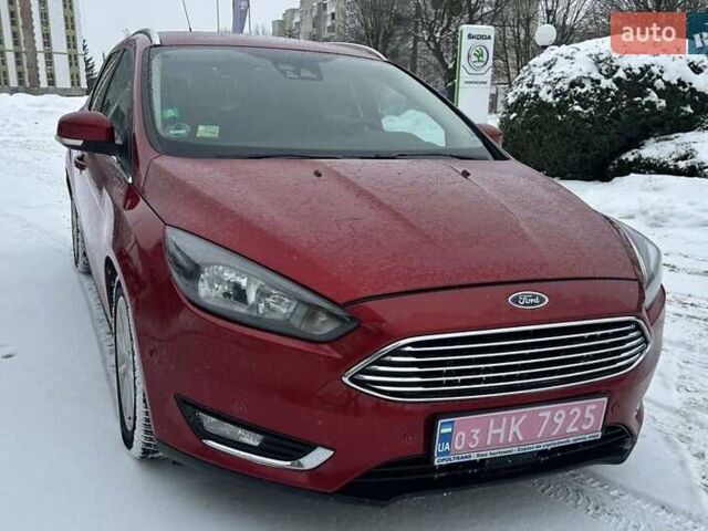 Красный Форд Фокус, объемом двигателя 1.5 л и пробегом 240 тыс. км за 9990 $, фото 1 на Automoto.ua