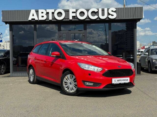 Красный Форд Фокус, объемом двигателя 1 л и пробегом 110 тыс. км за 6490 $, фото 1 на Automoto.ua